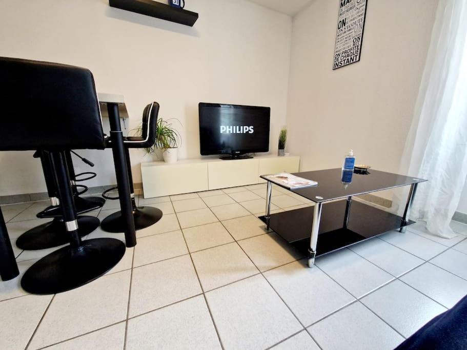 ואלנס Agreable Appartement T2 Centre Ville מראה חיצוני תמונה