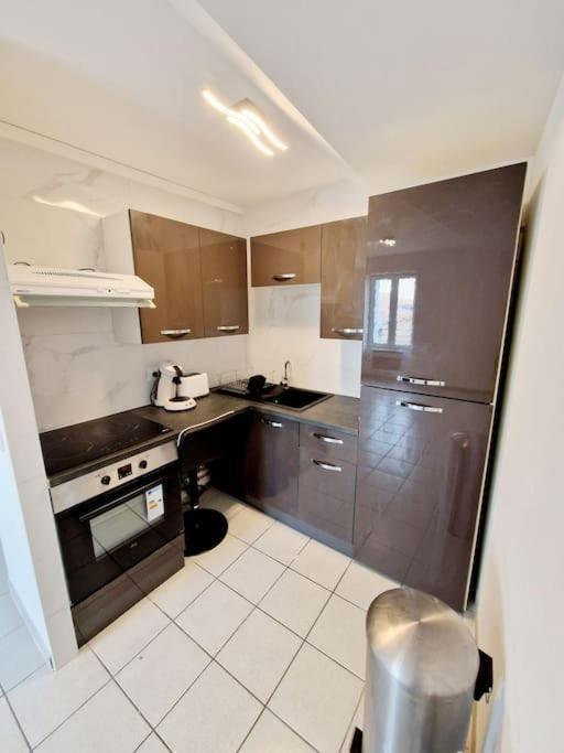 ואלנס Agreable Appartement T2 Centre Ville מראה חיצוני תמונה